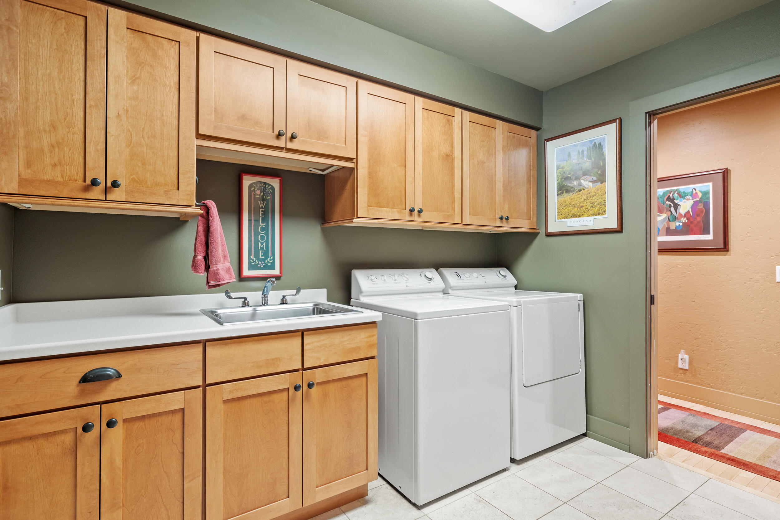 N7951 Lakeside Park Road Rhine, WI 53020 - Photo 17 of 74 Laundry room