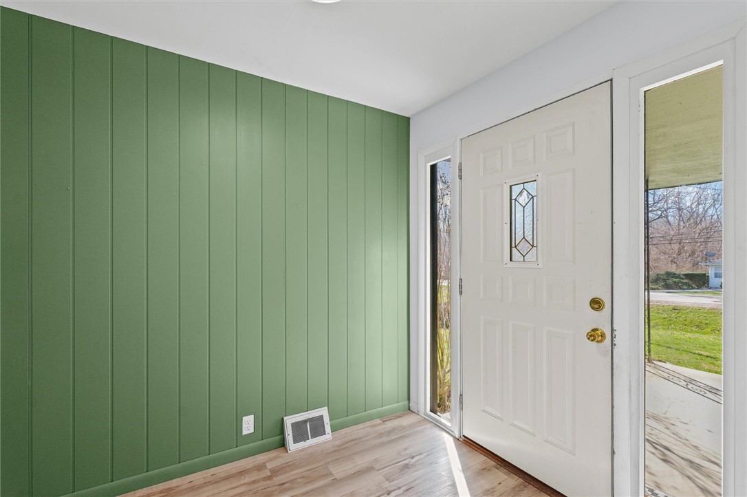 211 Boiling Springs Road Danville, IL 61832 - Photo 6 of 40 Gallery Image 6