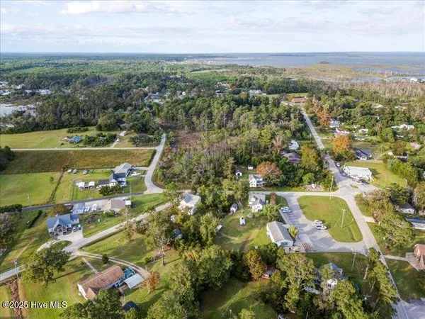 $50,000 | 247 Polly Hill Road, Marshallberg, NC 28553