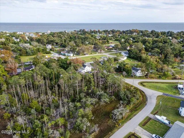 $70,000 | 247 Polly Hill Road, Marshallberg, NC 28553