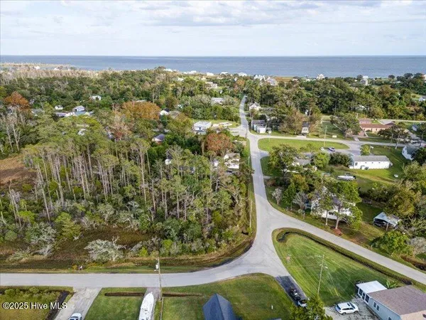 $50,000 | 247 Polly Hill Road, Marshallberg, NC 28553