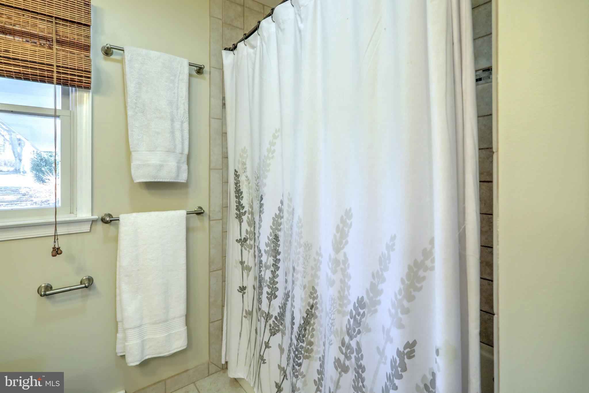 451 Waters Road York, PA 17403 - Photo 27 of 52
