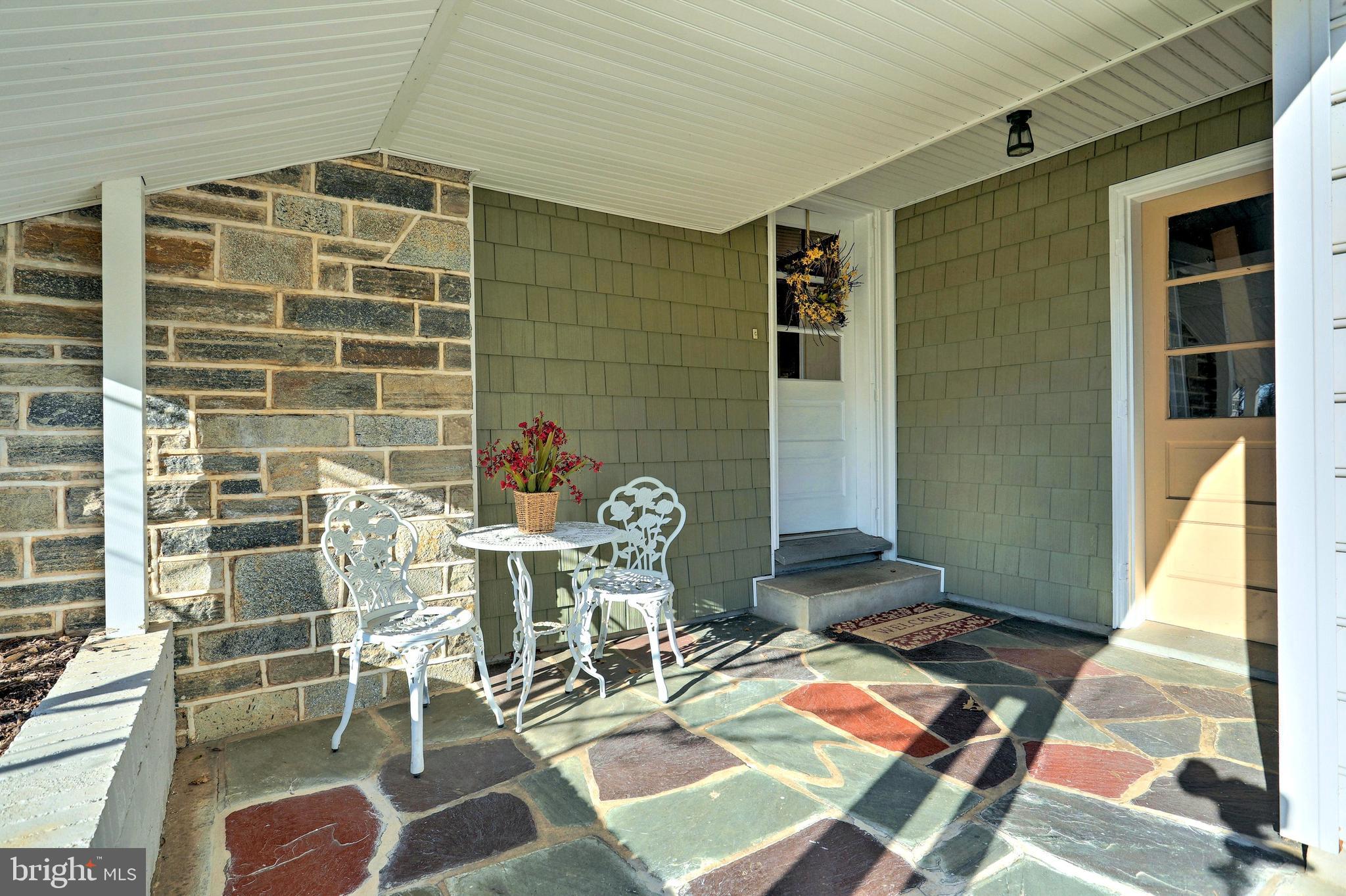 451 Waters Road York, PA 17403 - Photo 5 of 52
