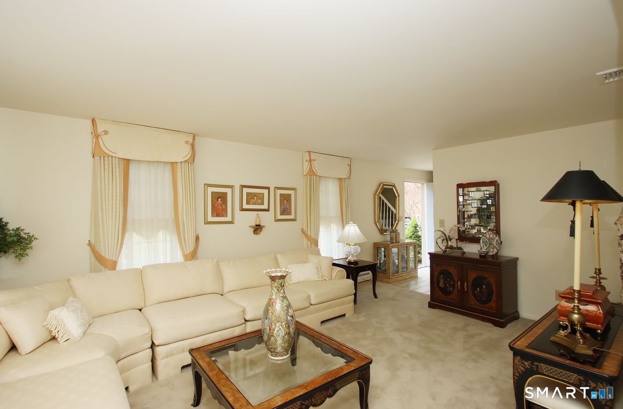 370 Opening Hill Road Madison, CT 06443 - Photo 5 of 27