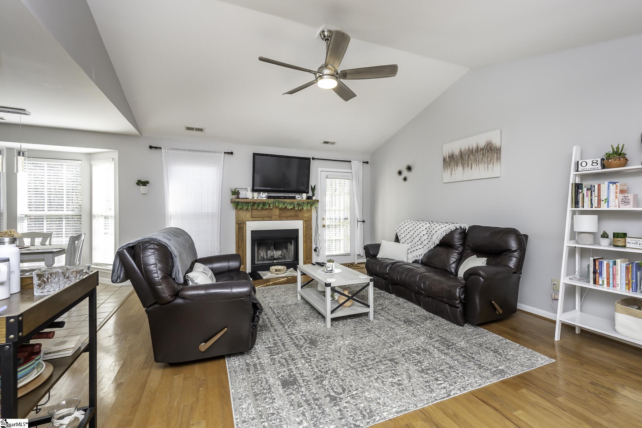 605 Riverside Chase Circle Greer, SC 29650 - Photo 7 of 28