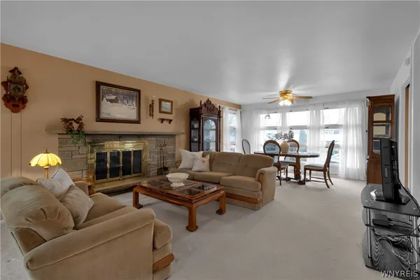 $364,900 | 3021 Walbridge Drive, Hamburg, NY 14075