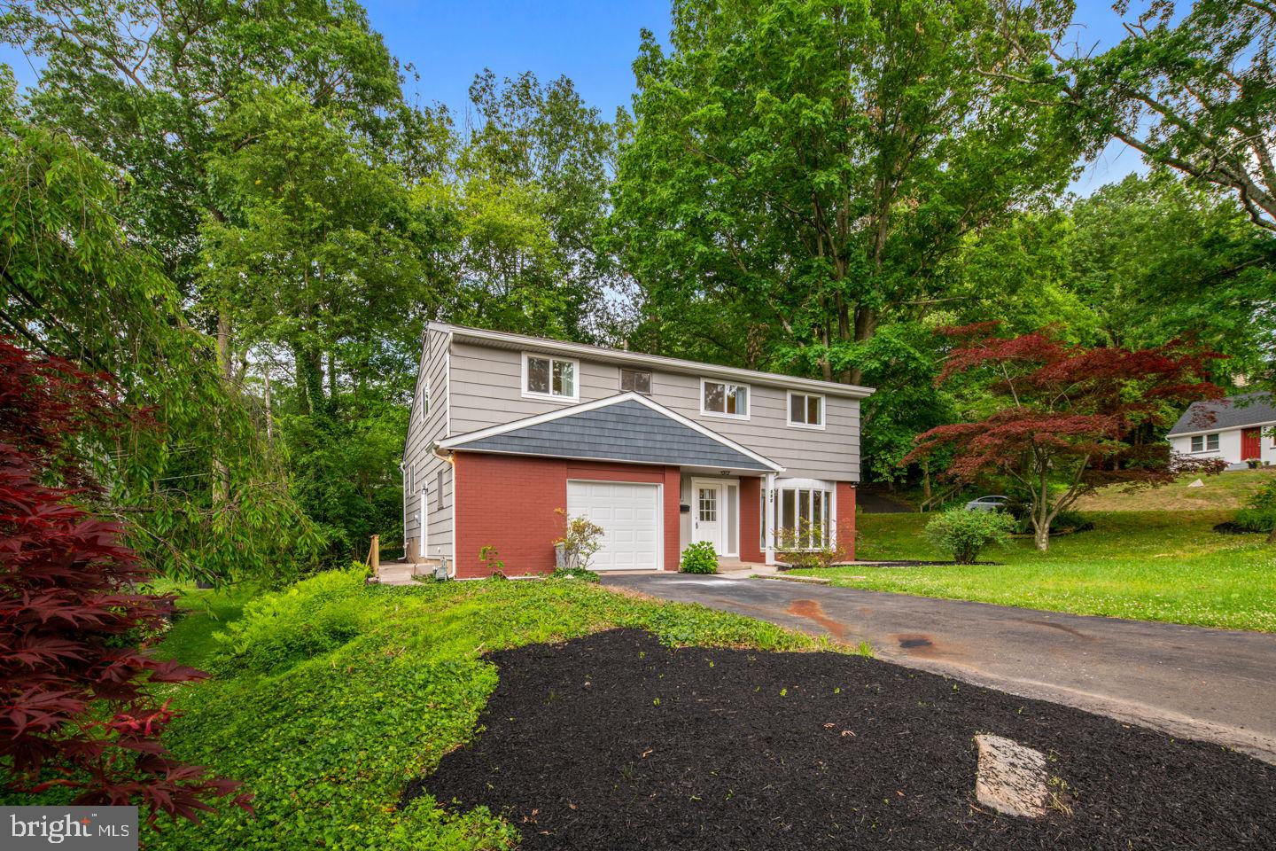 190 Windmill Road Willow Grove, PA 19090 - Photo 2 of 29 Gallery Image 2