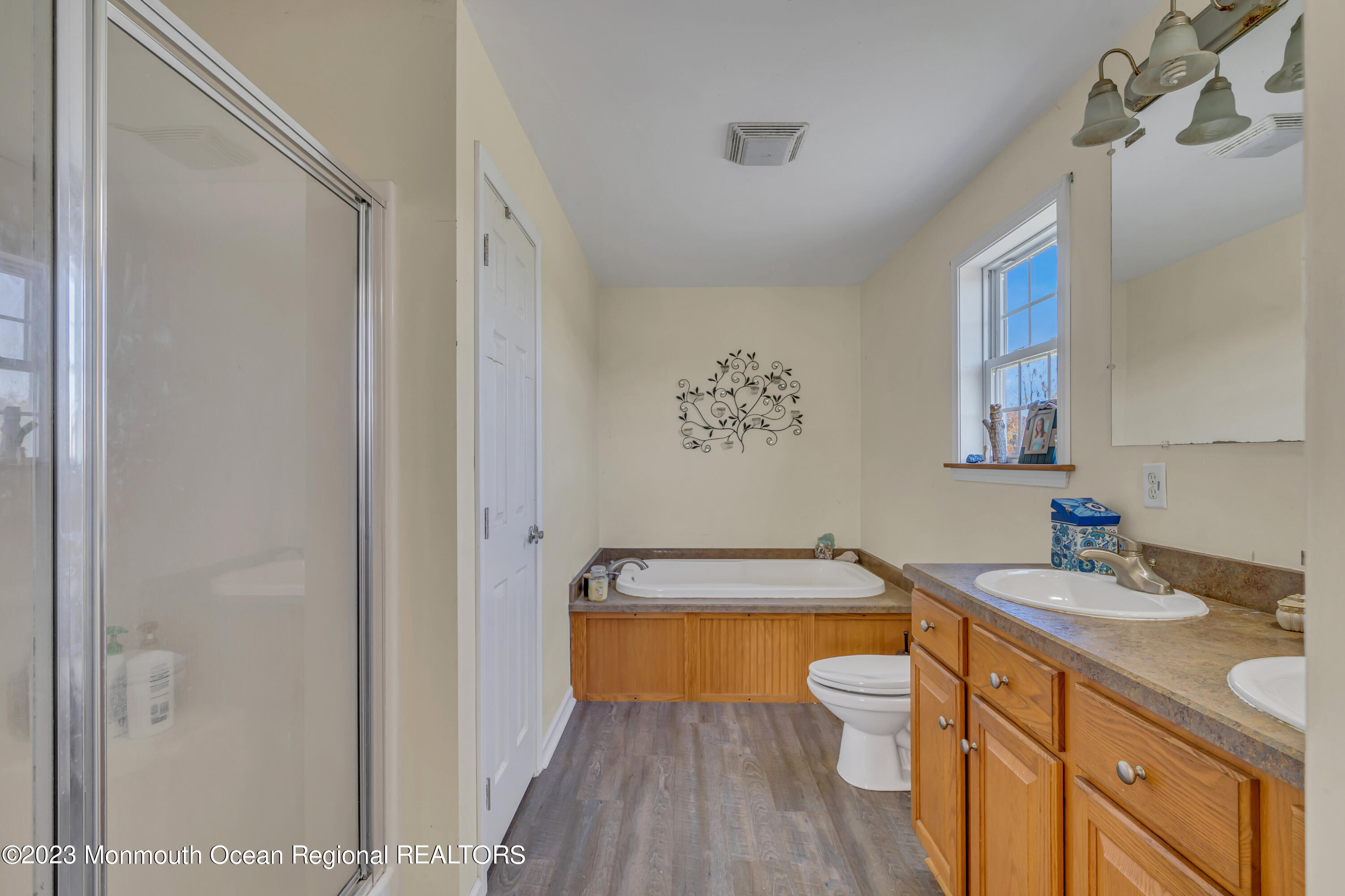104 Bunting Bridge Road Cookstown, NJ 08511 - Photo 23 of 30 033_ev205152