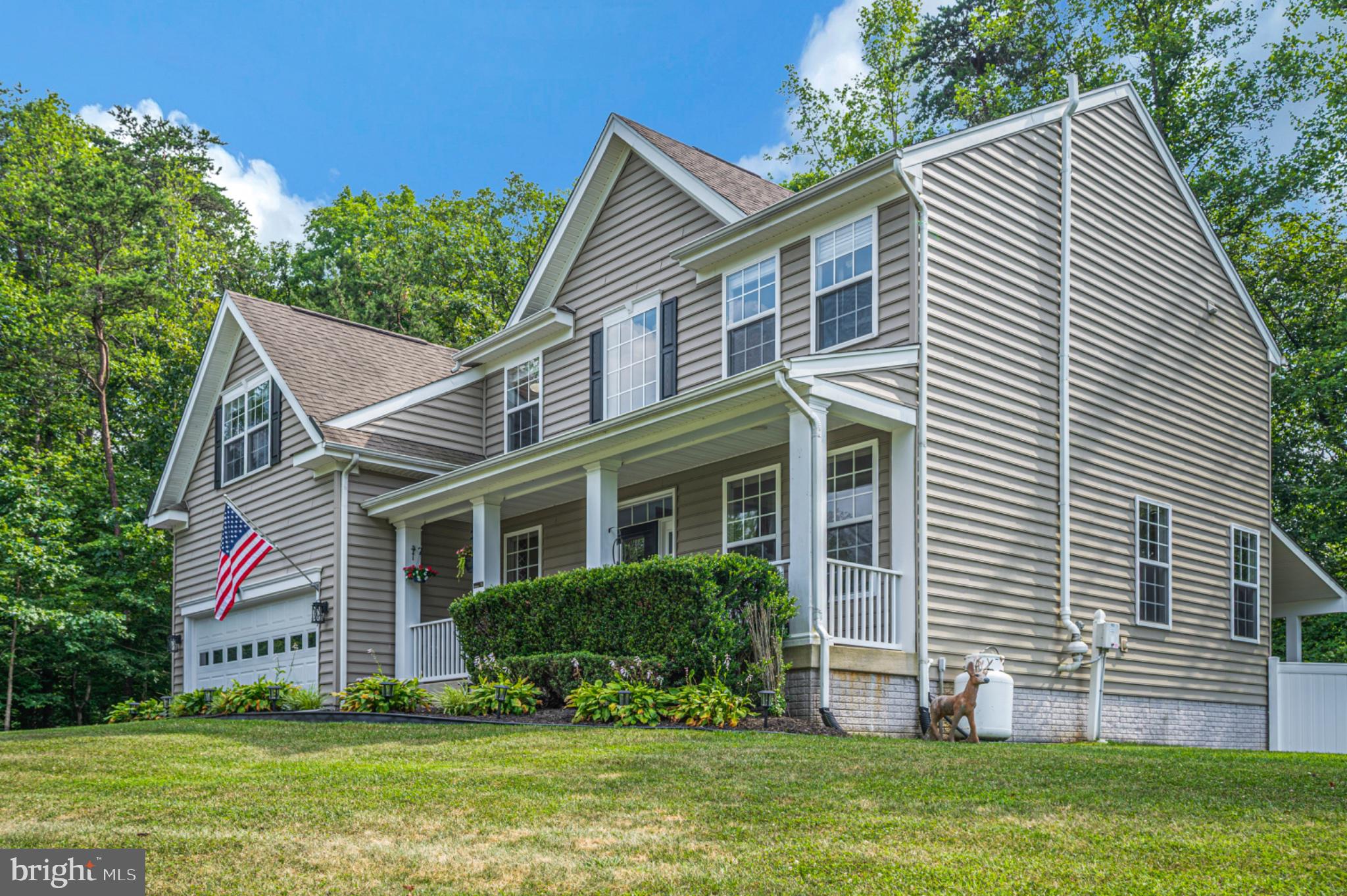 239 Toluca Road Stafford, VA 22556 - Photo 15 of 75 Charming home with lush greenery.
