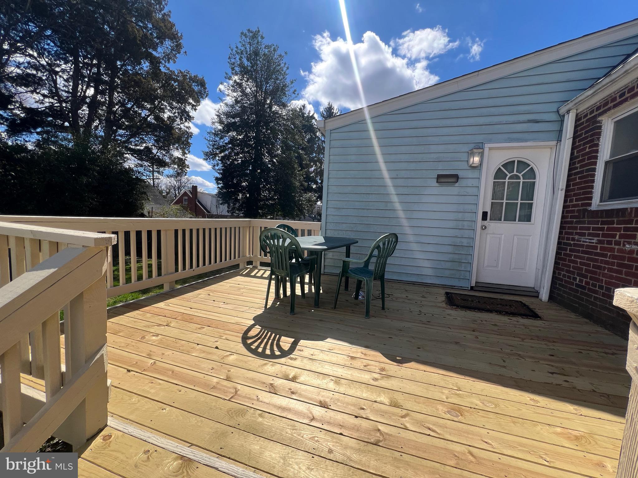 10149 Sutherland Road Silver Spring, MD 20901 - Photo 3 of 31