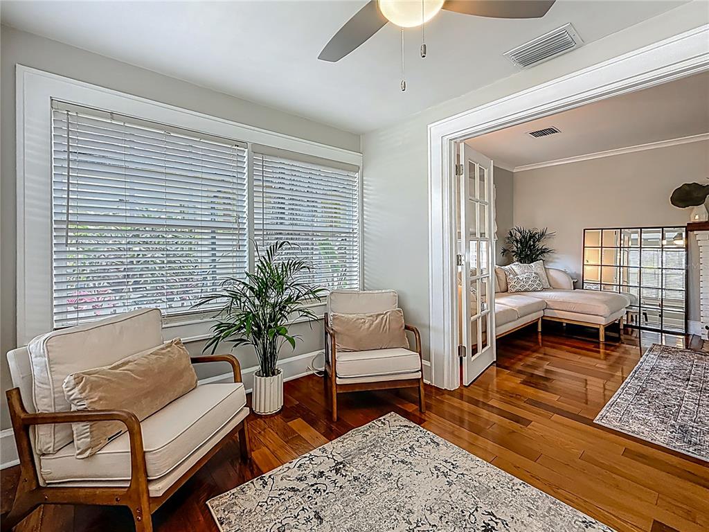 231 15th Avenue Northeast St. Petersburg, FL 33704 - Photo 12 of 61