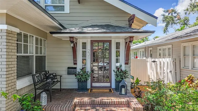 $1,250,000 | 231 15th Avenue Northeast, St. Petersburg, FL 33704