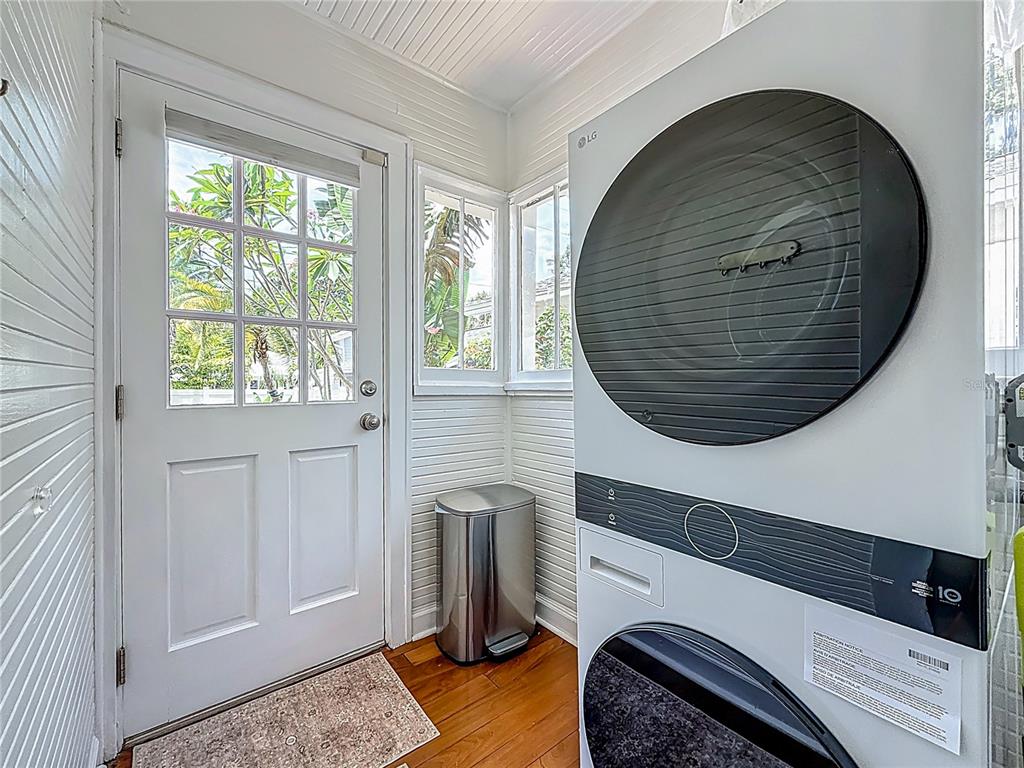 231 15th Avenue Northeast St. Petersburg, FL 33704 - Photo 22 of 61