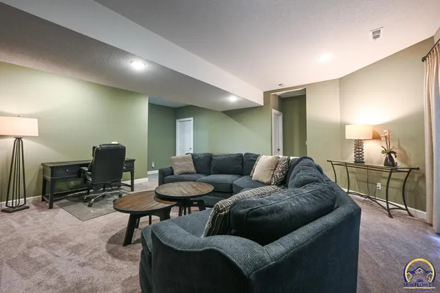 $529,900 | 4319 Southeast Stone Ledge Drive, Topeka, KS 66605