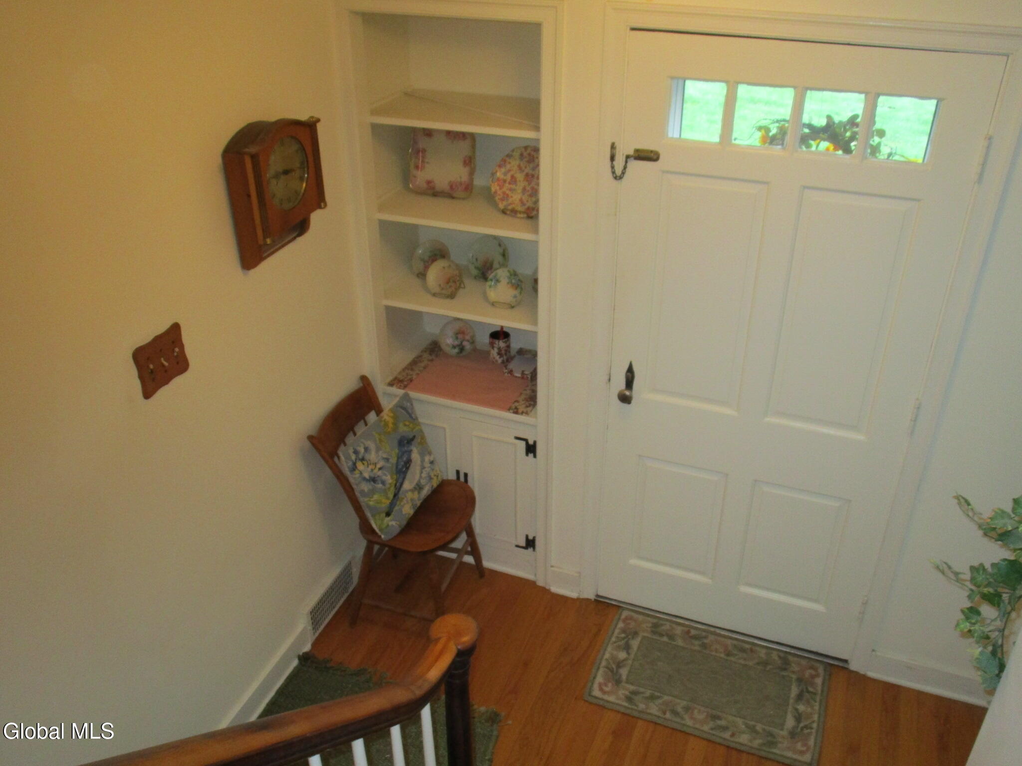 2276 Cayuga Road Niskayuna, NY 12309 - Photo 11 of 73 IMG_8566