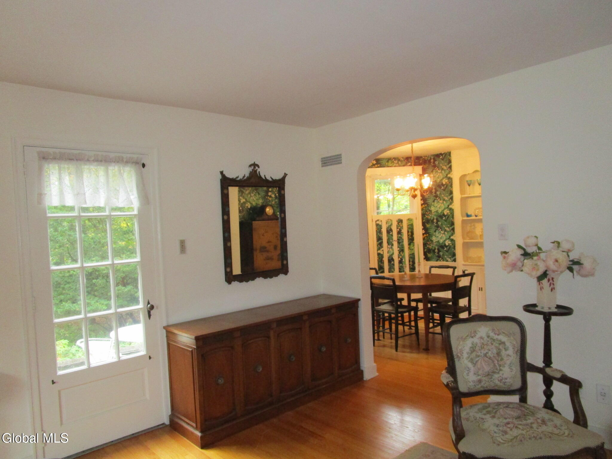 2276 Cayuga Road Niskayuna, NY 12309 - Photo 26 of 73 IMG_8389