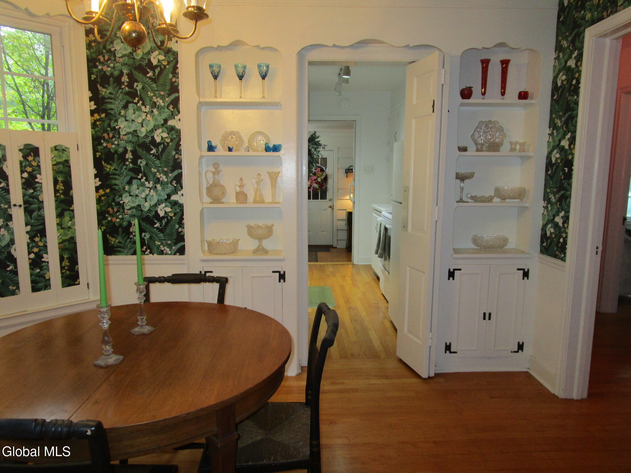 2276 Cayuga Road Niskayuna, NY 12309 - Photo 29 of 73 IMG_8408