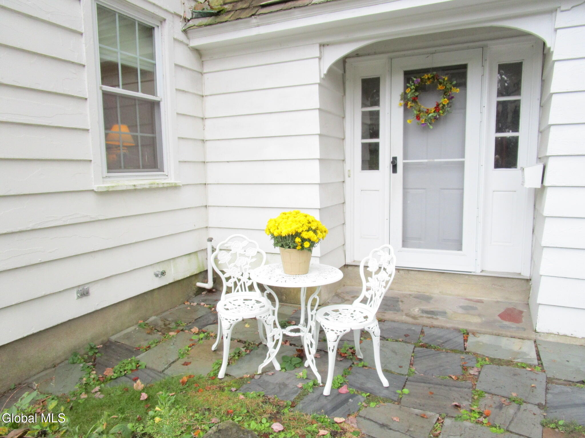 2276 Cayuga Road Niskayuna, NY 12309 - Photo 5 of 73 IMG_8616