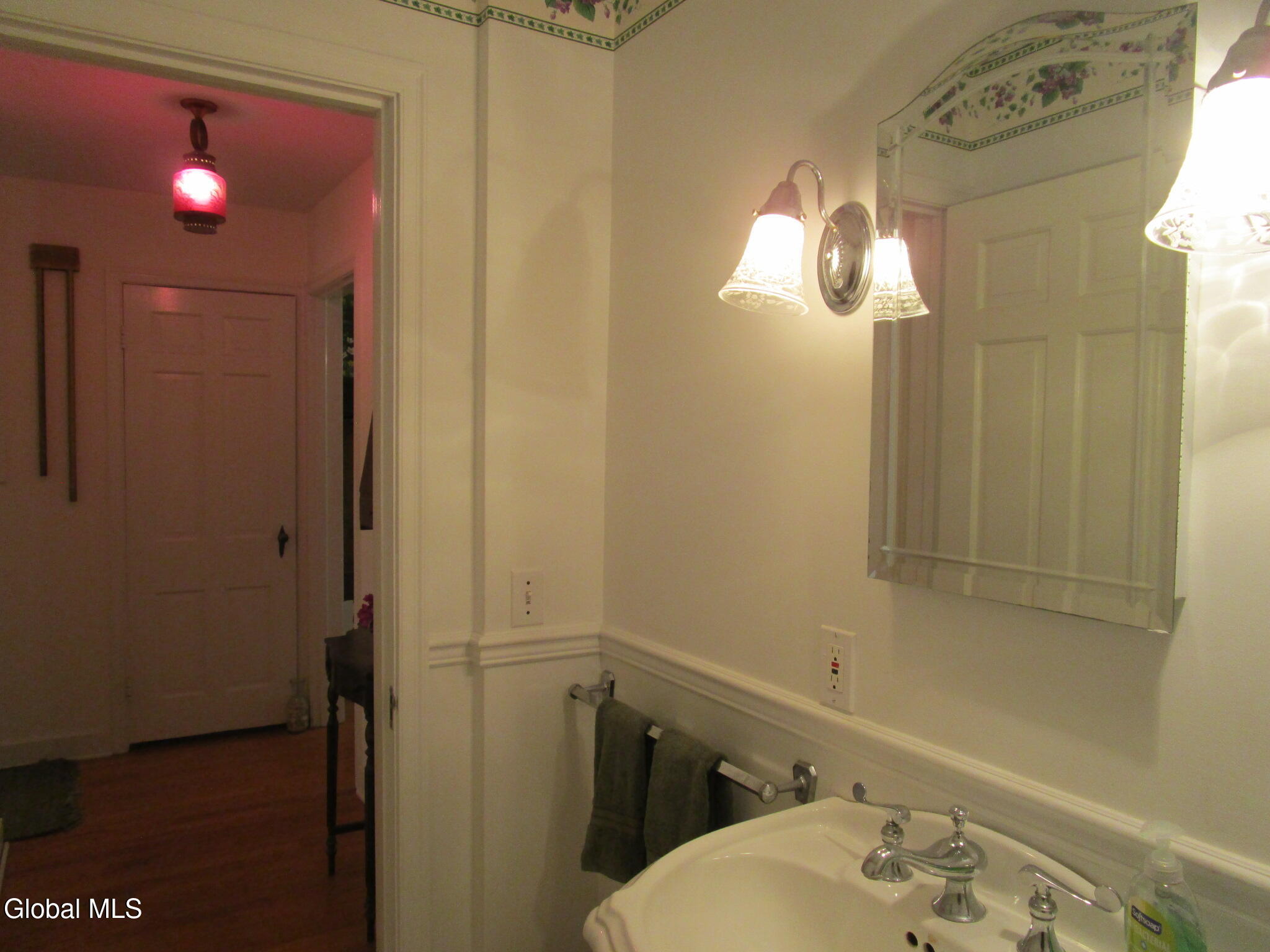 2276 Cayuga Road Niskayuna, NY 12309 - Photo 56 of 73 IMG_8449