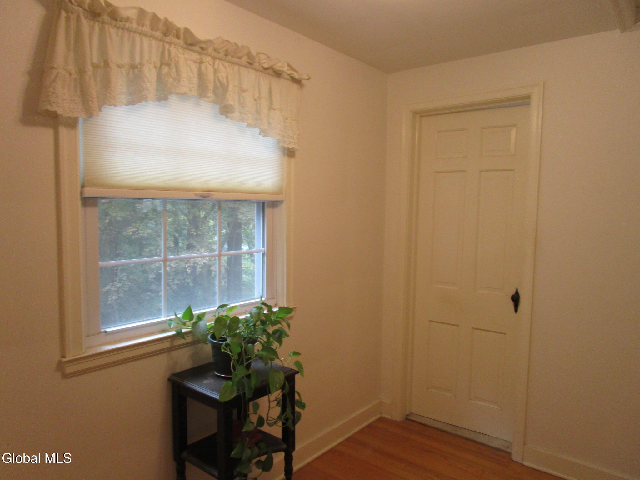 2276 Cayuga Road Niskayuna, NY 12309 - Photo 59 of 73 IMG_8513