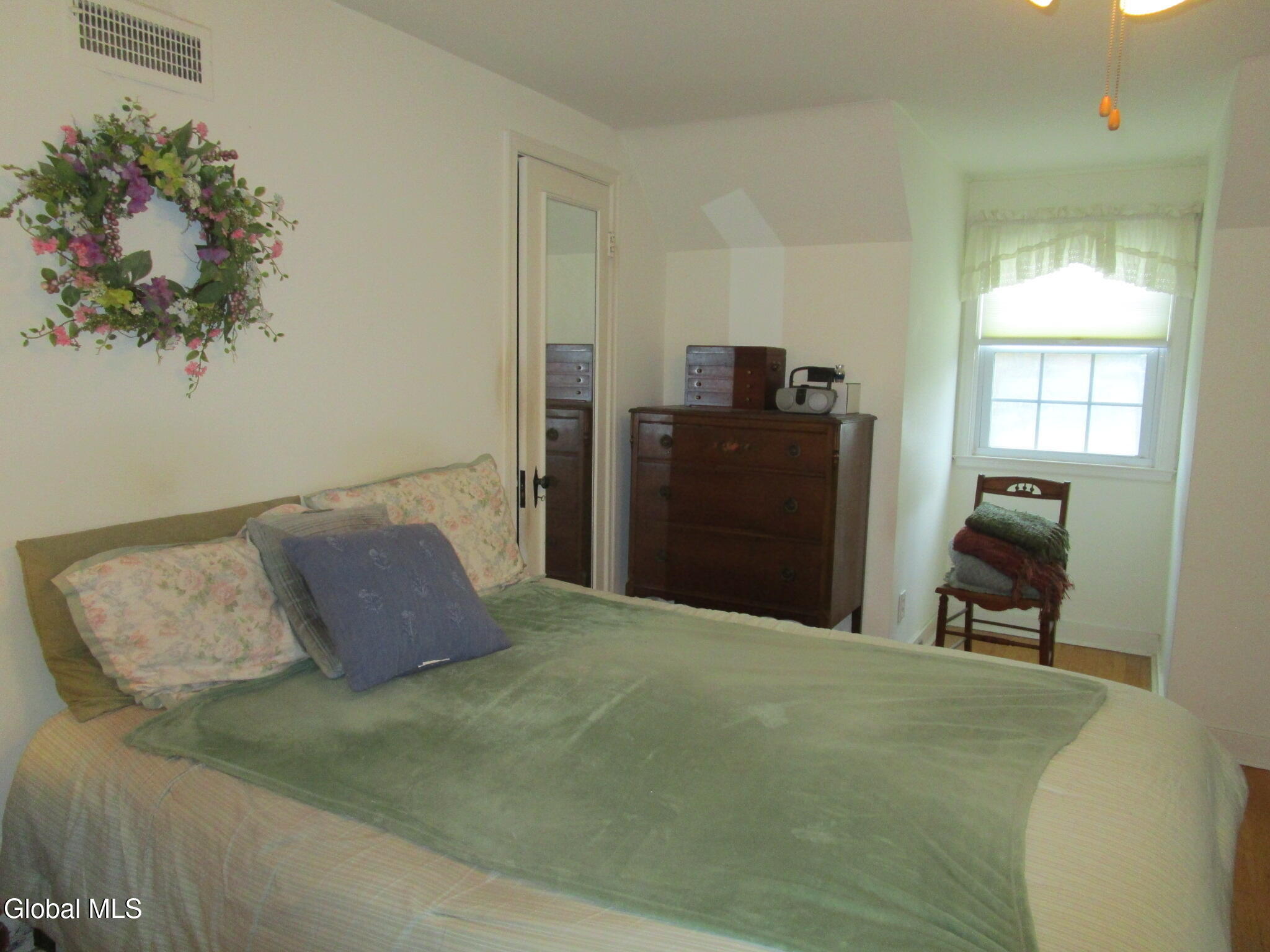 2276 Cayuga Road Niskayuna, NY 12309 - Photo 65 of 73 IMG_8547