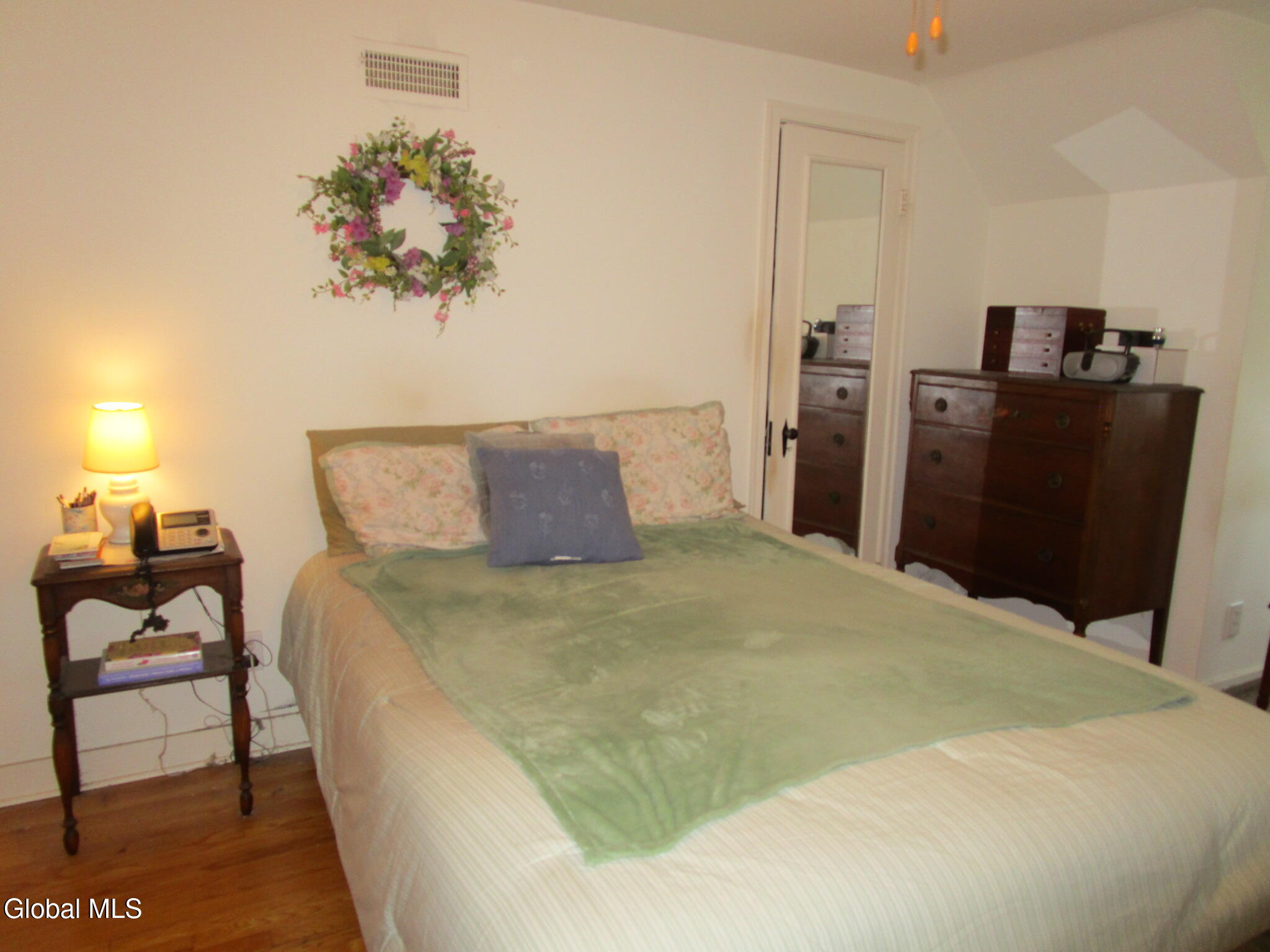 2276 Cayuga Road Niskayuna, NY 12309 - Photo 66 of 73 IMG_8548