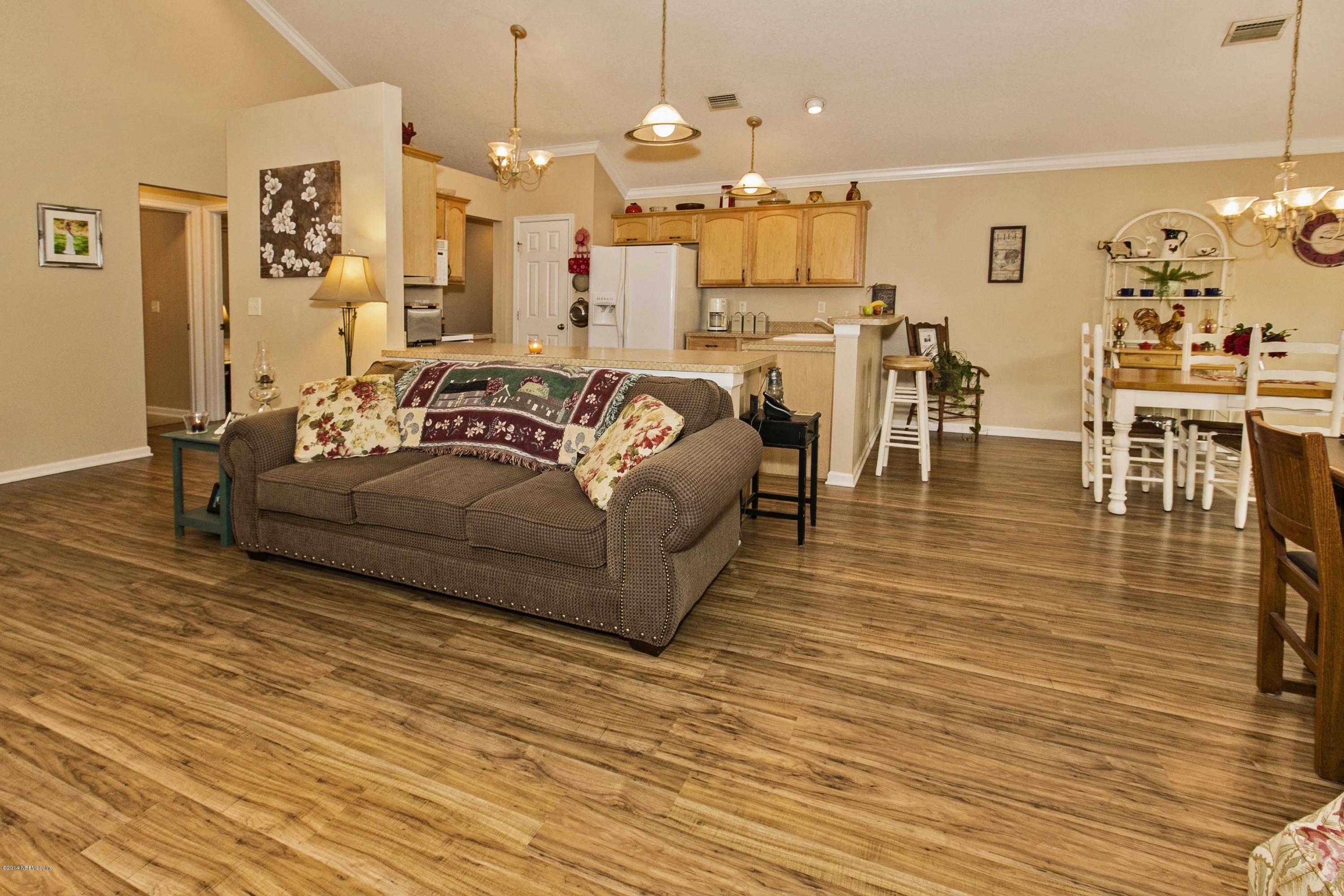 14327 Grover Road Jacksonville, FL 32226 - Photo 5 of 25 005_Living & Dining Room