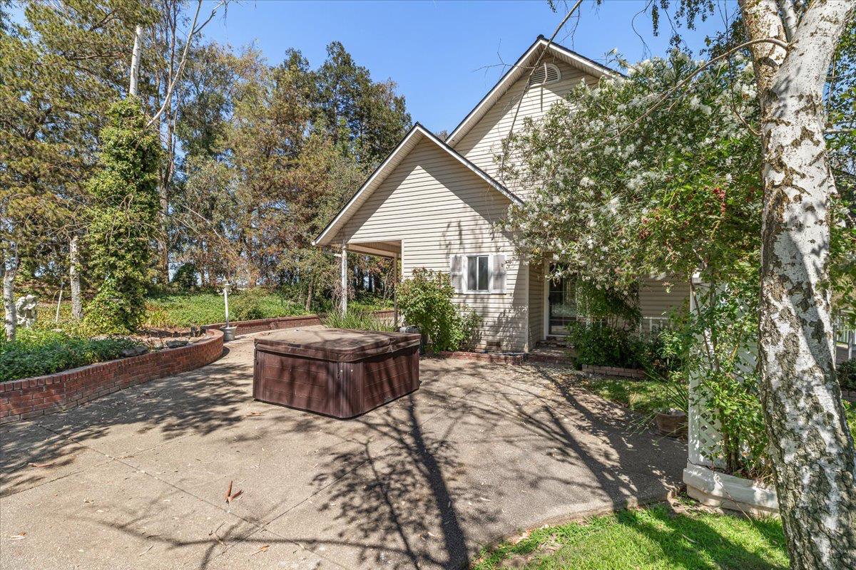 12900 Angrave Road Herald, CA 95638 - Photo 59 of 99 a view of a house with backyard and garden