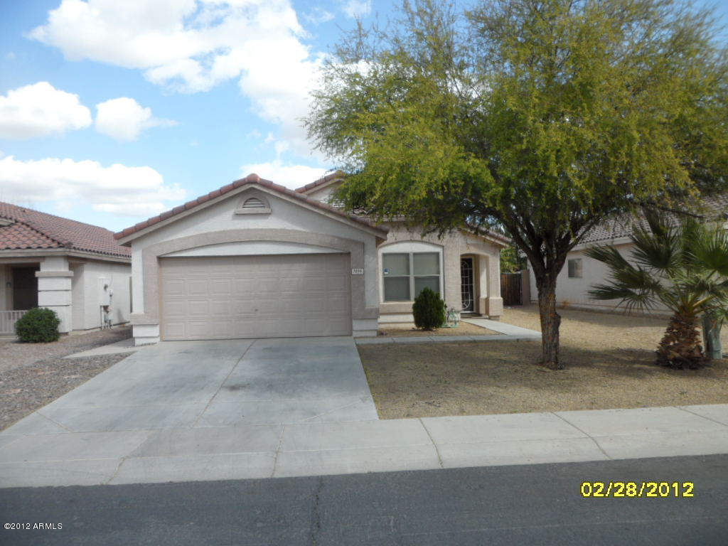 1096 East Appaloosa Road Gilbert, AZ 85296 - Photo 1 of 19 022812 002