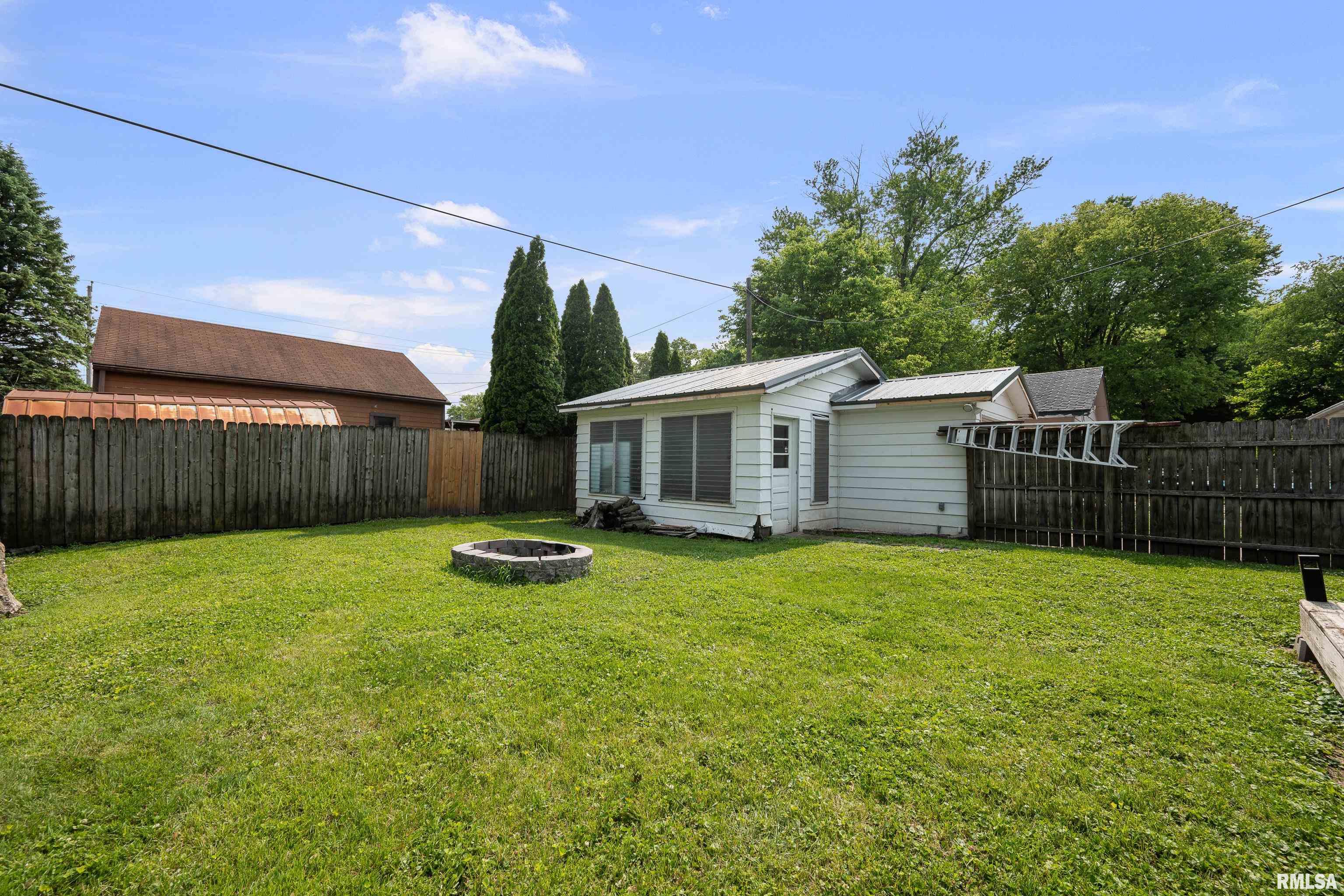 129 State Street Carbon Cliff, IL 61239 - Photo 20 of 23