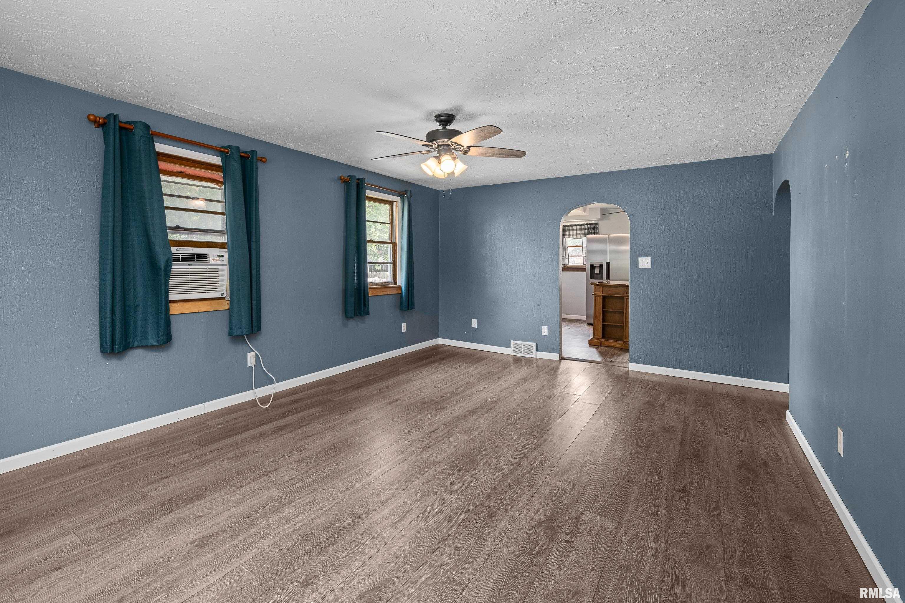 129 State Street Carbon Cliff, IL 61239 - Photo 5 of 23