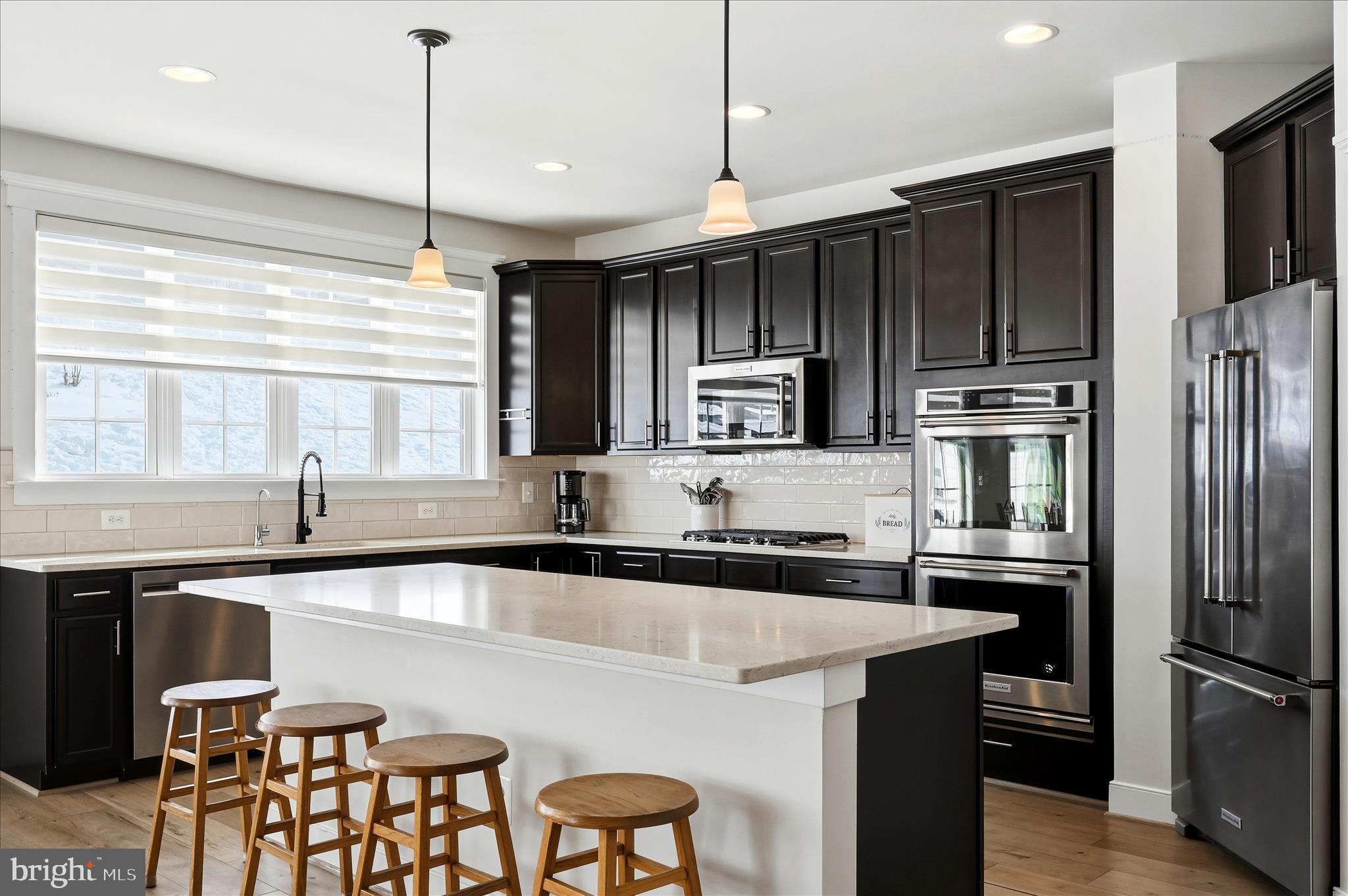 35939 Fieldside Way Round Hill, VA 20141 - Photo 23 of 82 Kitchen