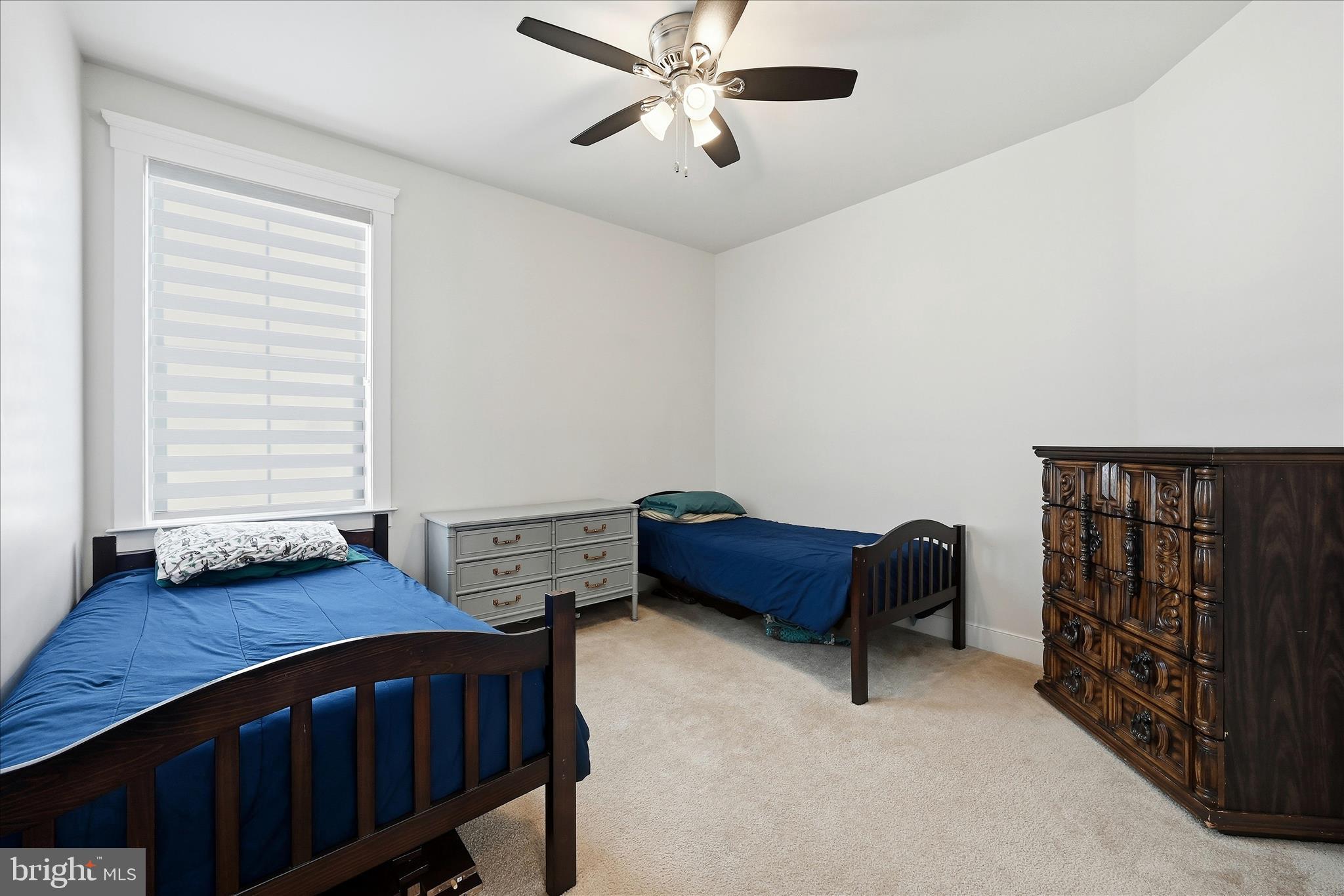 35939 Fieldside Way Round Hill, VA 20141 - Photo 39 of 82 a bedroom with a bed and a window