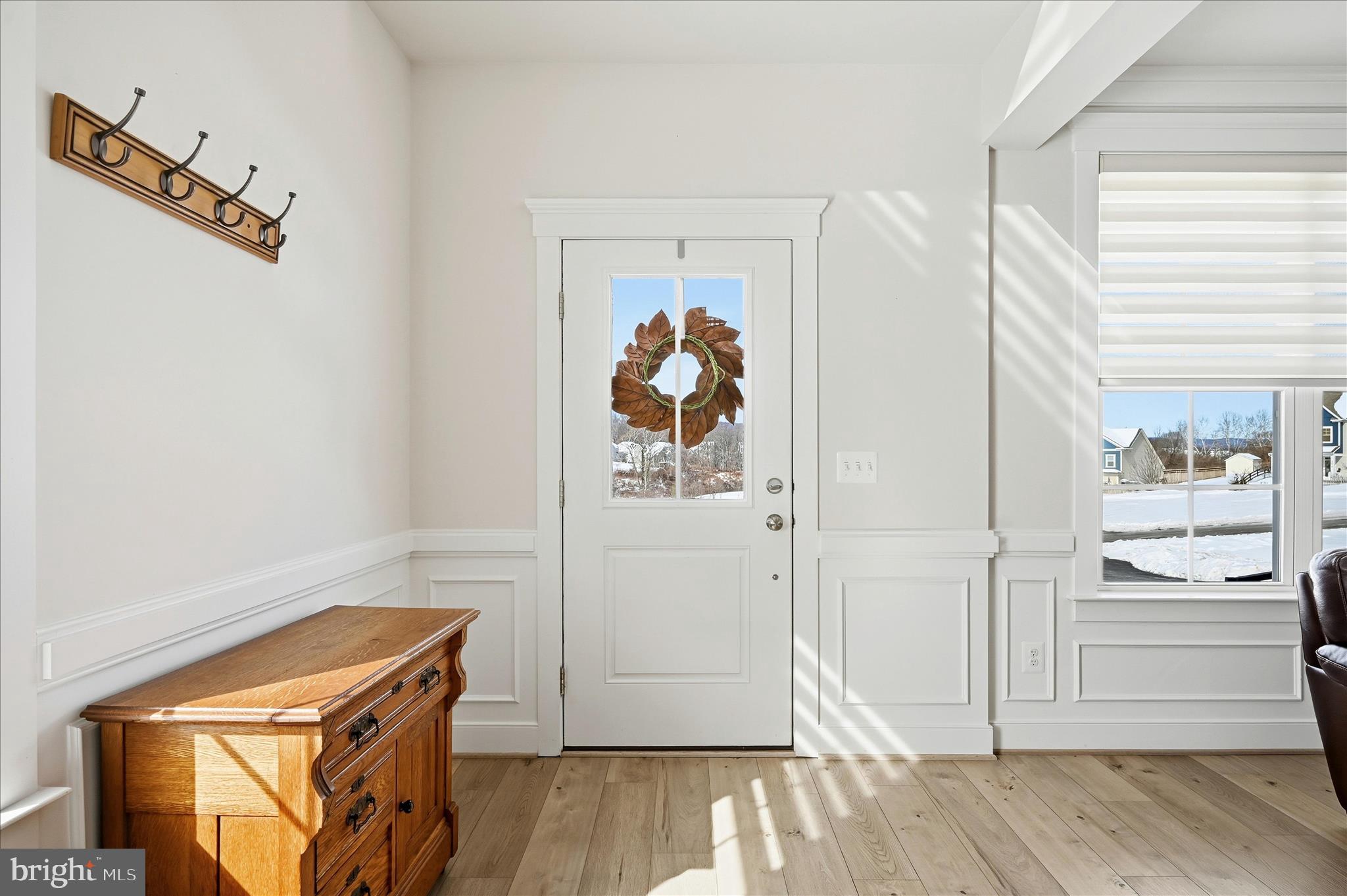 35939 Fieldside Way Round Hill, VA 20141 - Photo 4 of 82 Entry