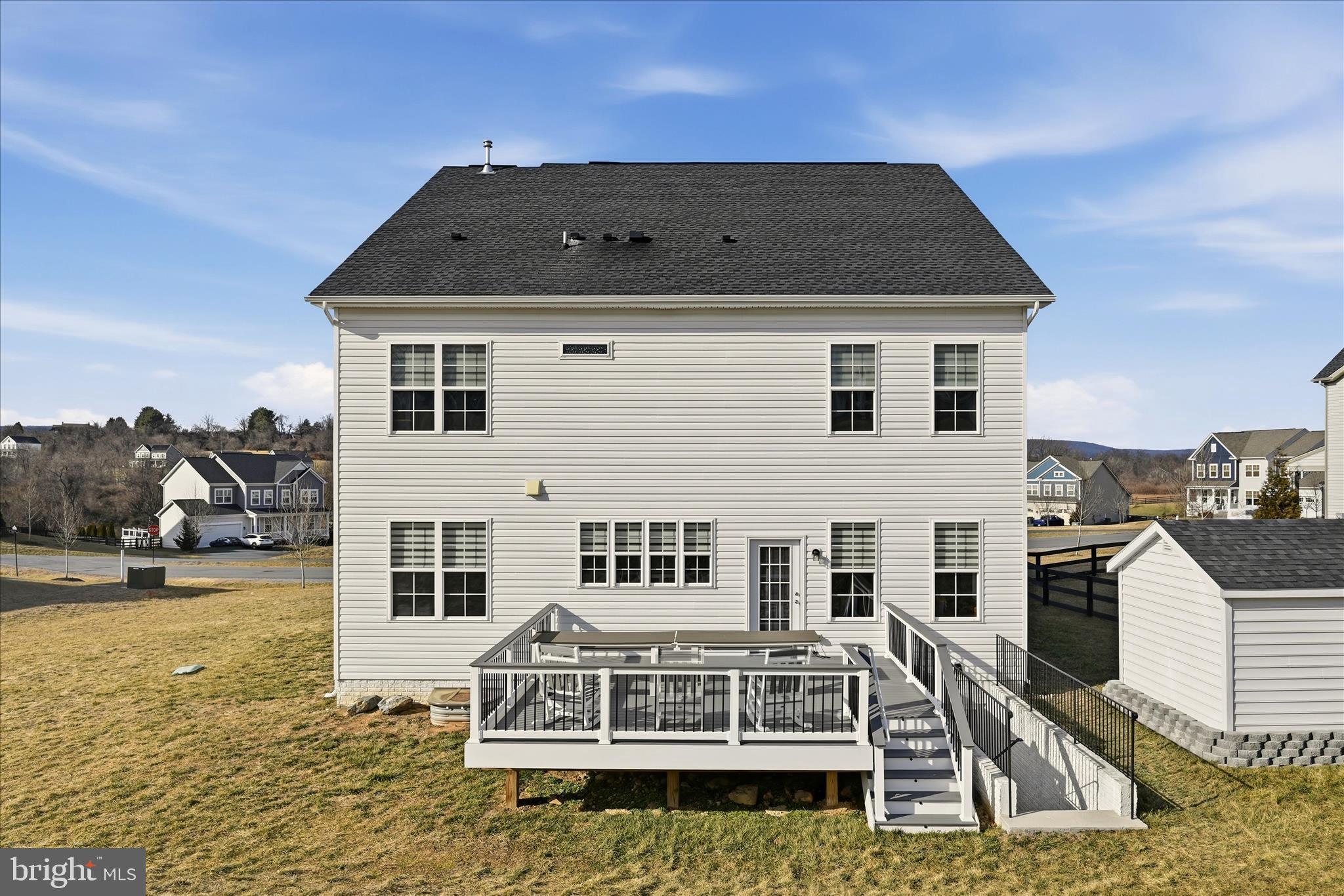 35939 Fieldside Way Round Hill, VA 20141 - Photo 64 of 82 Back Exterior