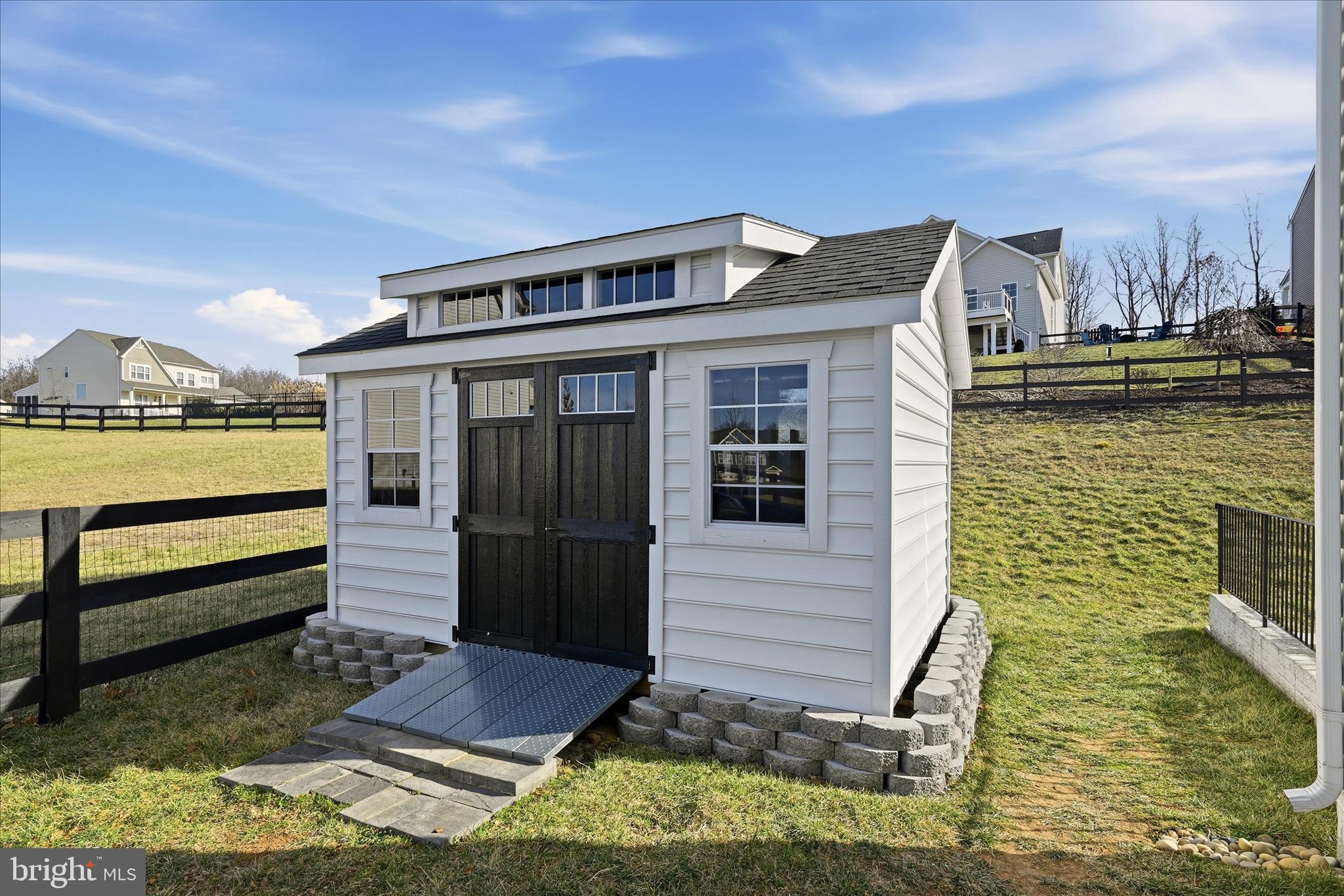 35939 Fieldside Way Round Hill, VA 20141 - Photo 66 of 82 Shed