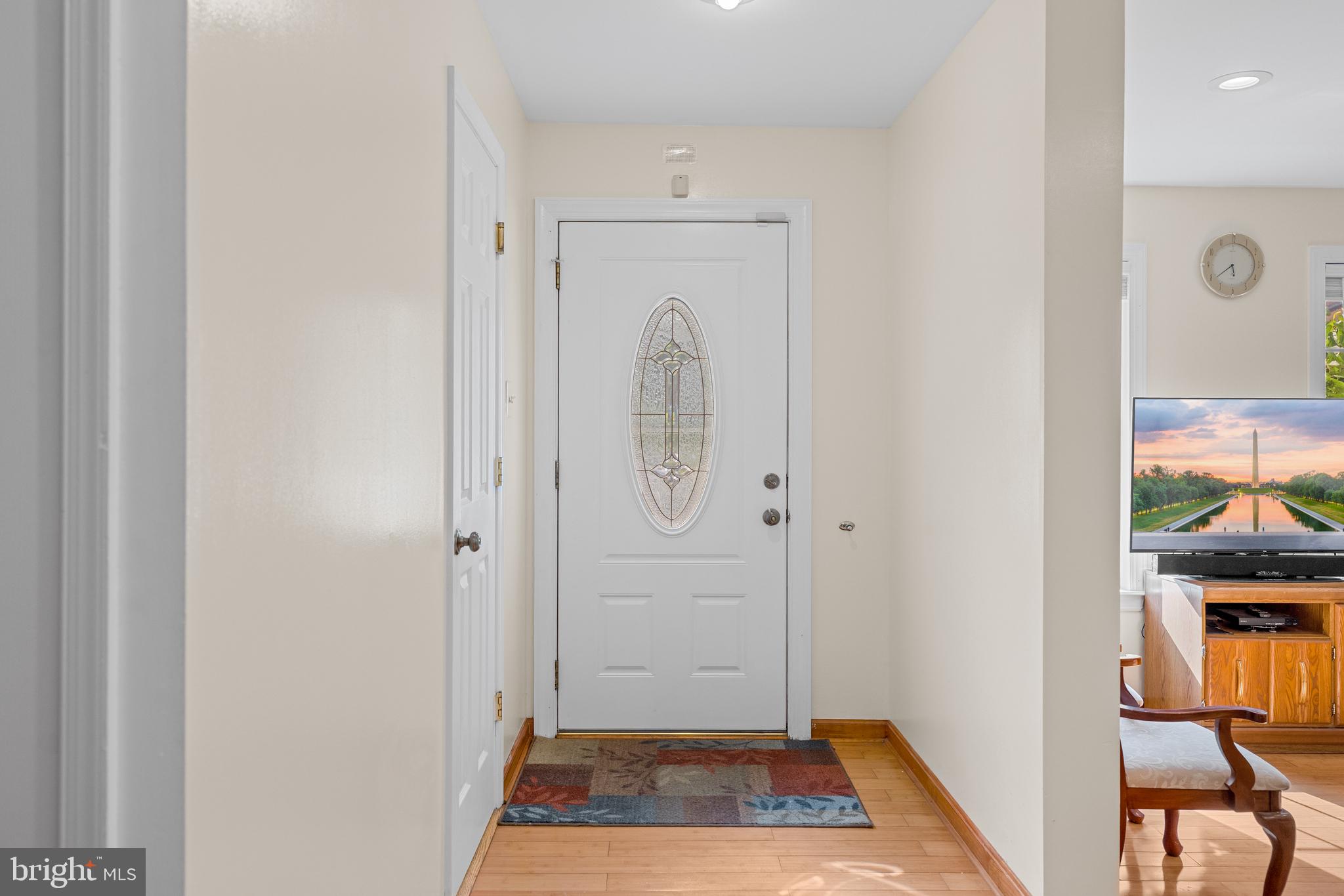 2829 Grovemore Lane Vienna, VA 22180 - Photo 20 of 42 Welcoming entryway with natural light.