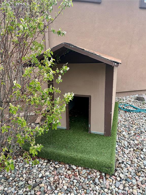 7215 Rim Bluff Lane Colorado Springs, CO 80927 - Photo 8 of 44