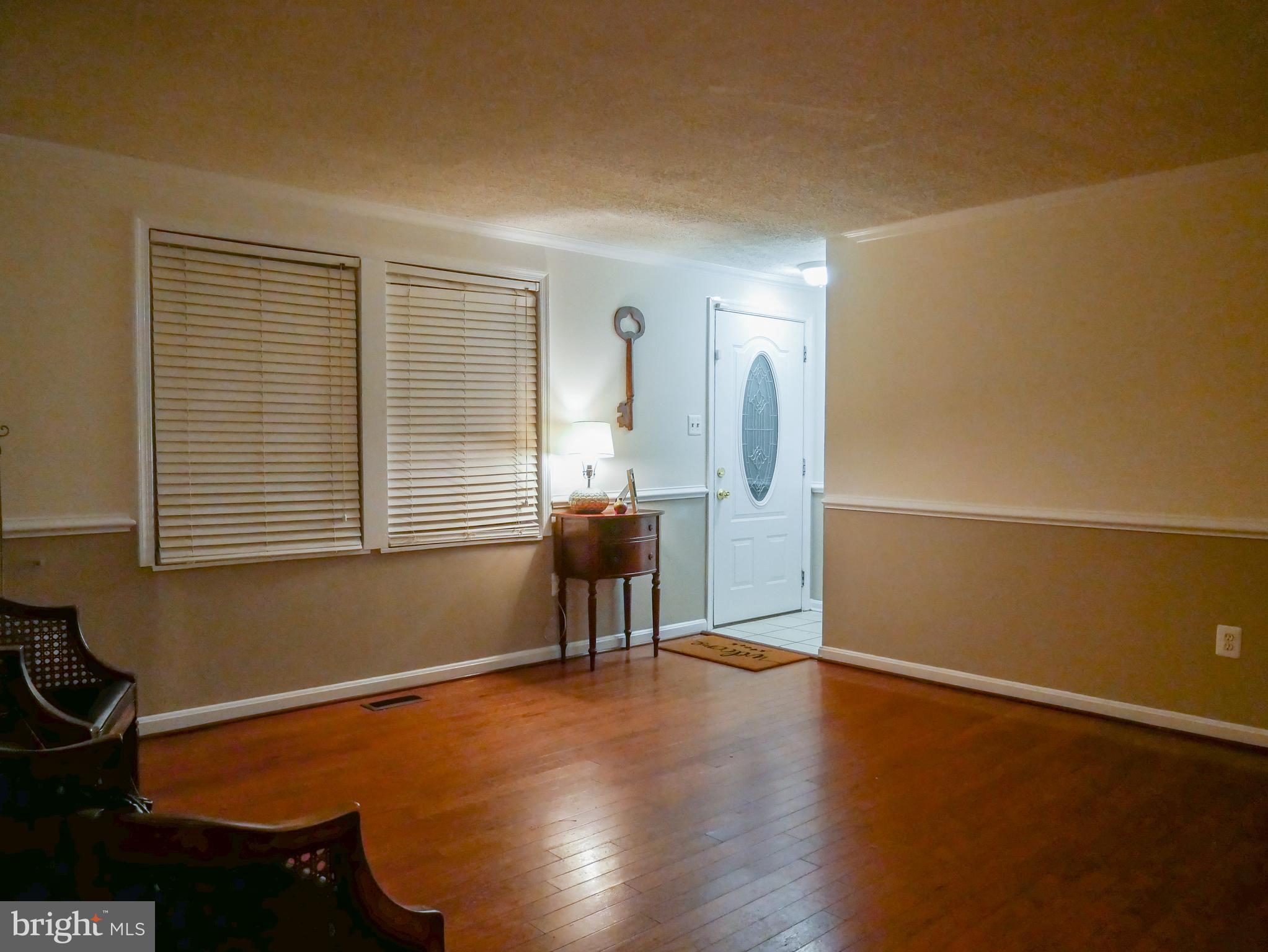 19212 Staleybridge Road Germantown, MD 20876 - Photo 4 of 31
