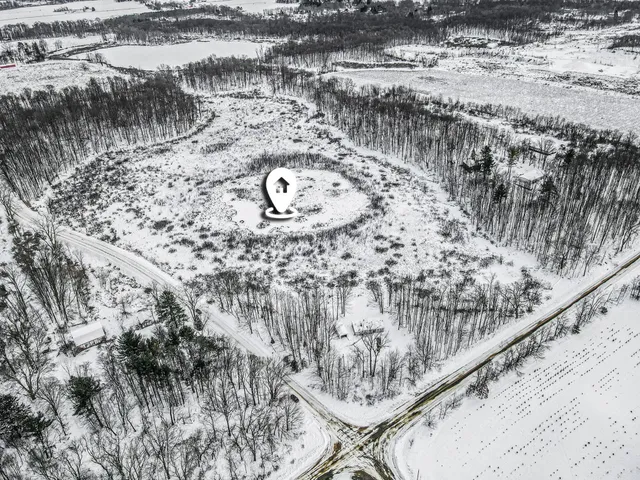 $250,000 | 45717 64th Avenue, Paw Paw, MI 49079