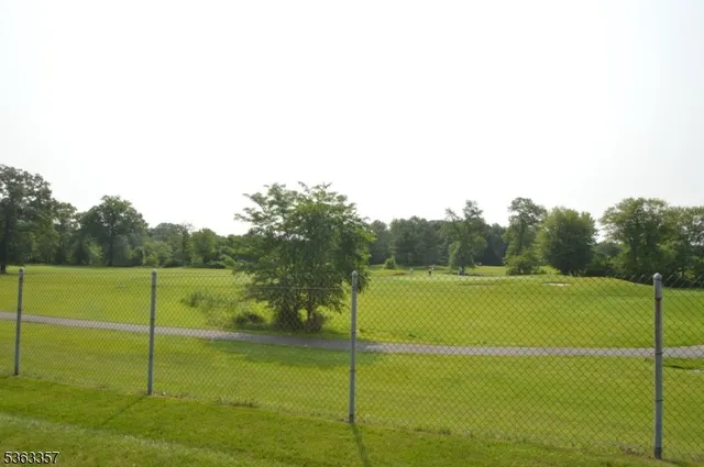a view of a tennis court