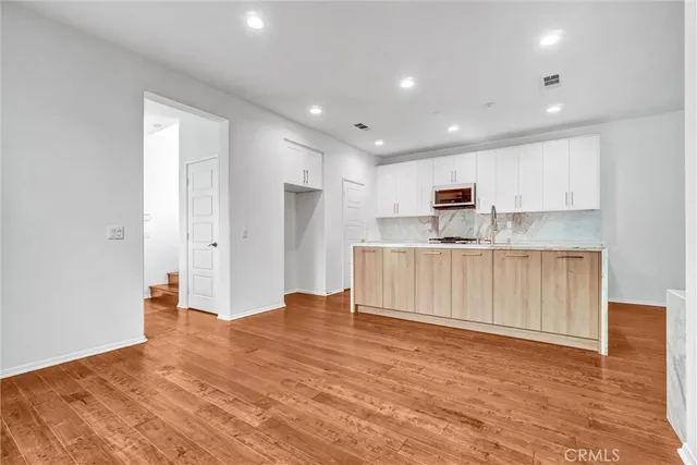 $4,300 | 519 South Melrose Street, Anaheim, CA 92805