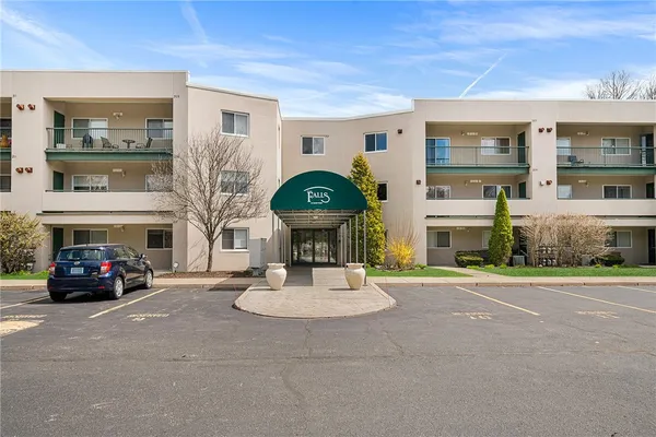 $210,000 | 25 Devereux Avenue, Unit 113, Providence, RI 02909