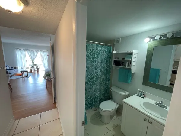 $1,500 | 1455 North Treasure Drive, Unit 6D, North Bay Village, FL 33141