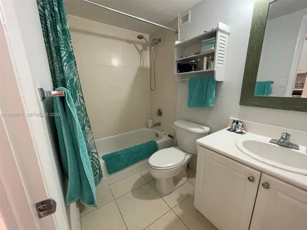 $1,500 | 1455 North Treasure Drive, Unit 6D, North Bay Village, FL 33141
