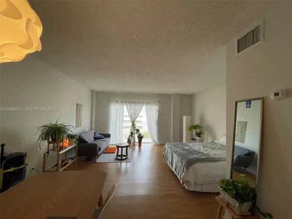 $1,500 | 1455 North Treasure Drive, Unit 6D, North Bay Village, FL 33141
