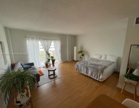 $1,500 | 1455 North Treasure Drive, Unit 6D, North Bay Village, FL 33141