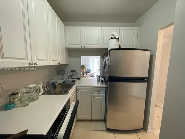 $1,500 | 1455 North Treasure Drive, Unit 6D, North Bay Village, FL 33141