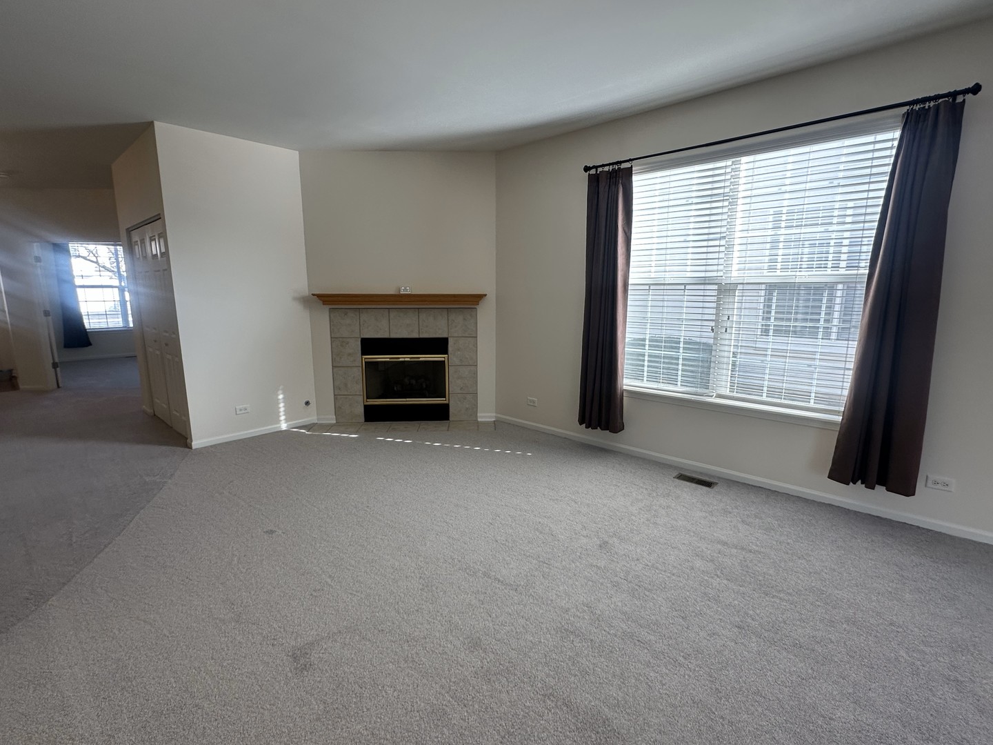 1515 Waterside Drive DeKalb, IL 60115 - Photo 5 of 23