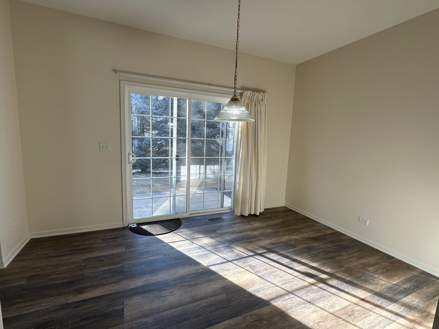 1515 Waterside Drive DeKalb, IL 60115 - Photo 7 of 23